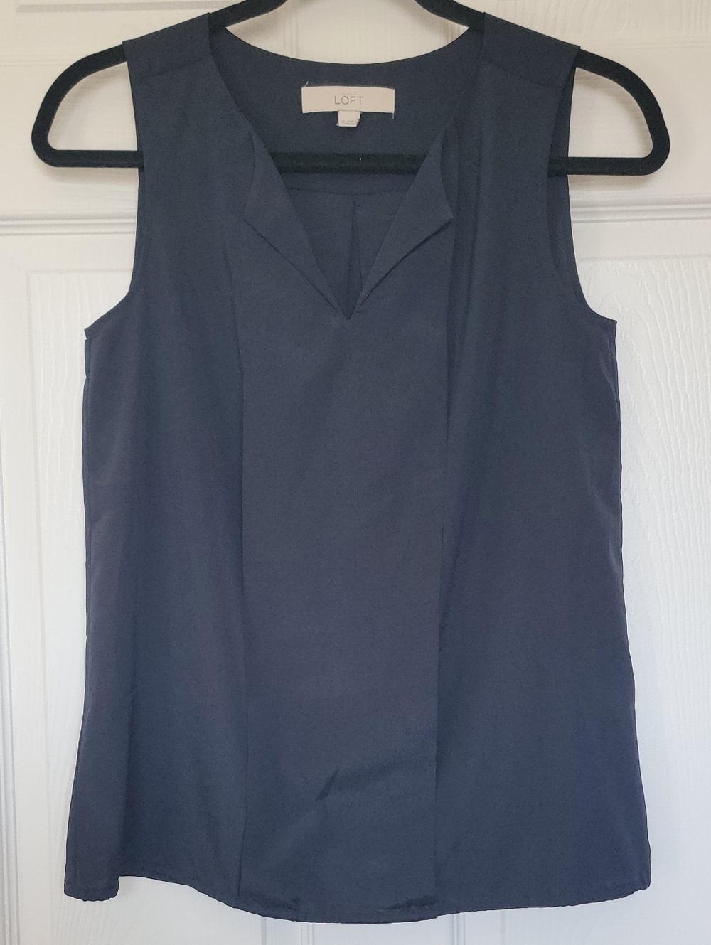 LOFT Sleeveless V Neck Blouse Size XS